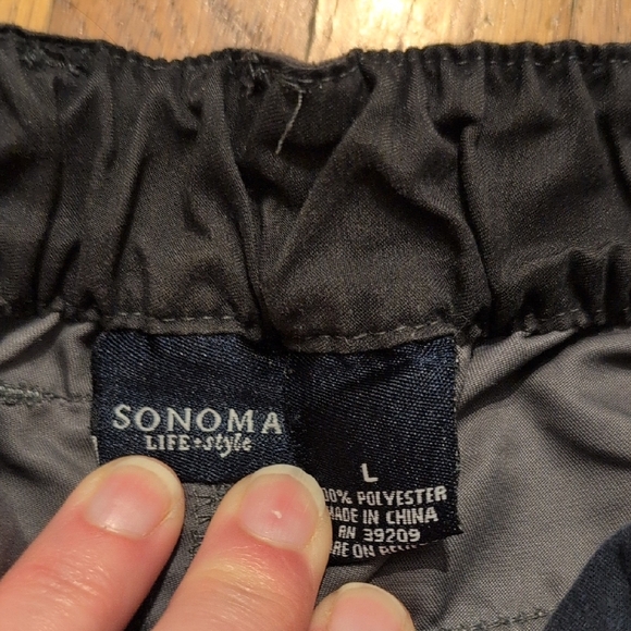 Sonoma Dark Gray Cargo Shorts for Men - Picture 2 of 5